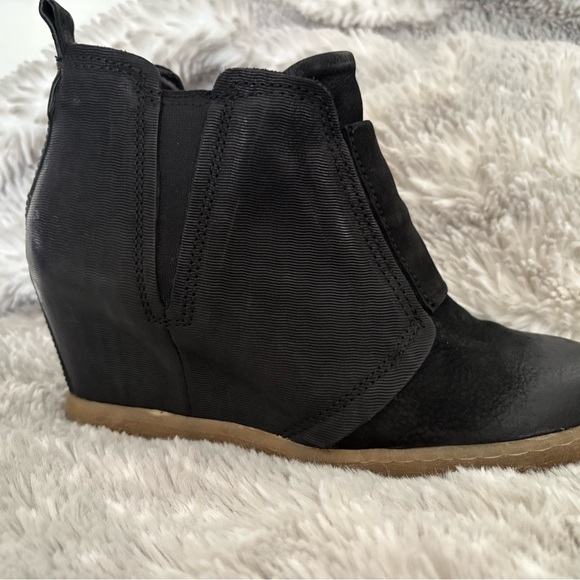 Miz Mooz wedge black ankle boots🎉 - Picture 13 of 16